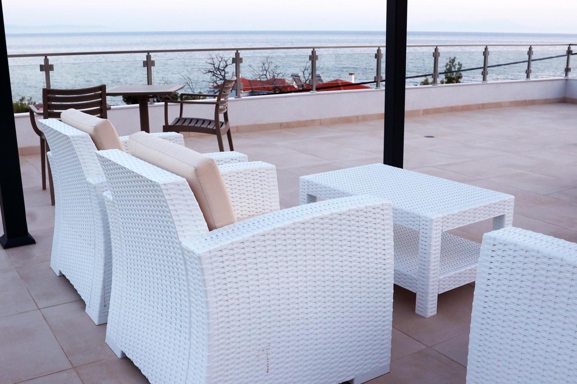 Ocean View Studios And Luxury Rooms Plomari Eksteriør bilde