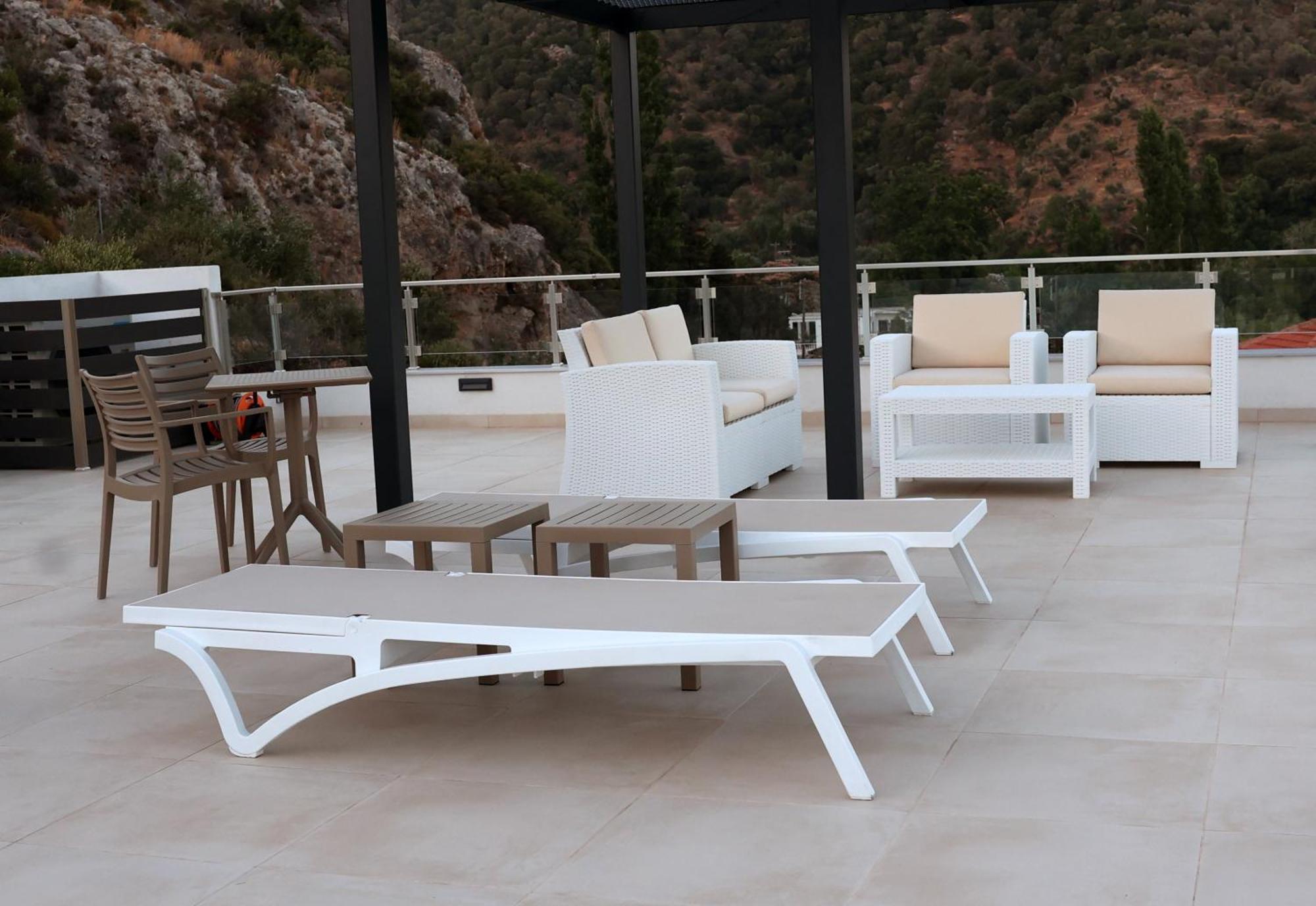 Ocean View Studios And Luxury Rooms Plomari Eksteriør bilde