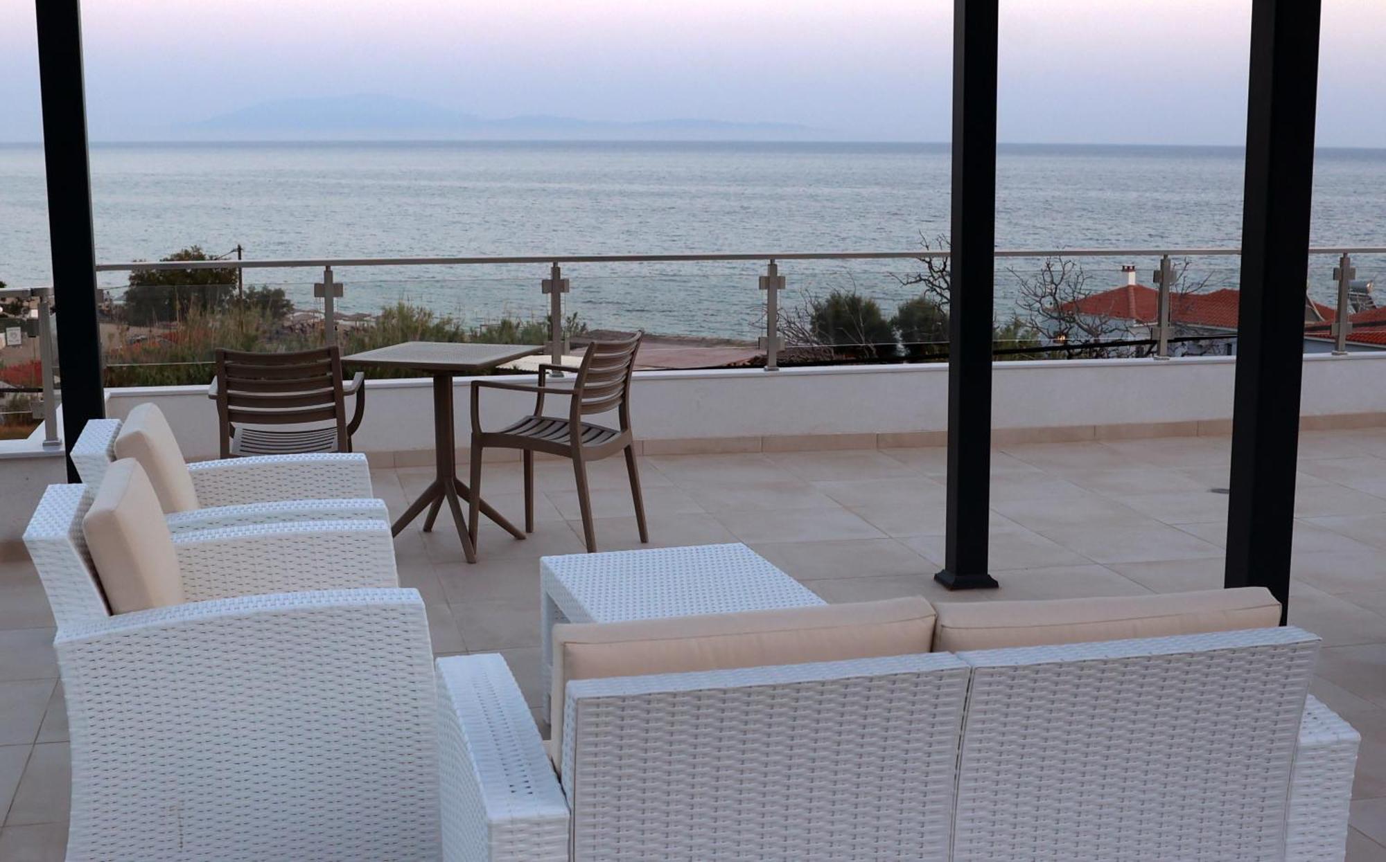 Ocean View Studios And Luxury Rooms Plomari Eksteriør bilde