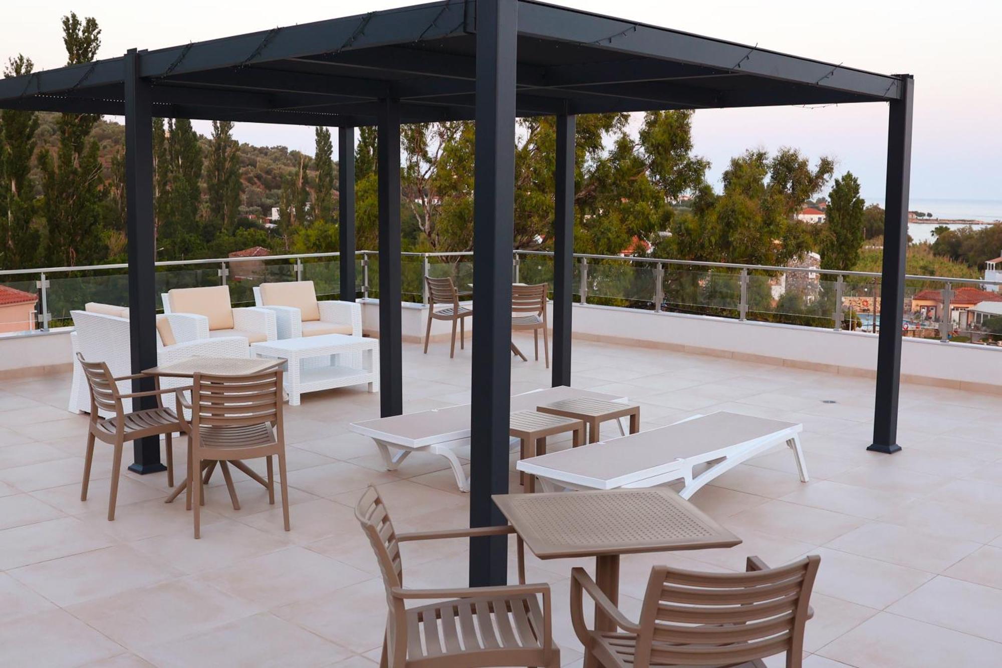 Ocean View Studios And Luxury Rooms Plomari Eksteriør bilde