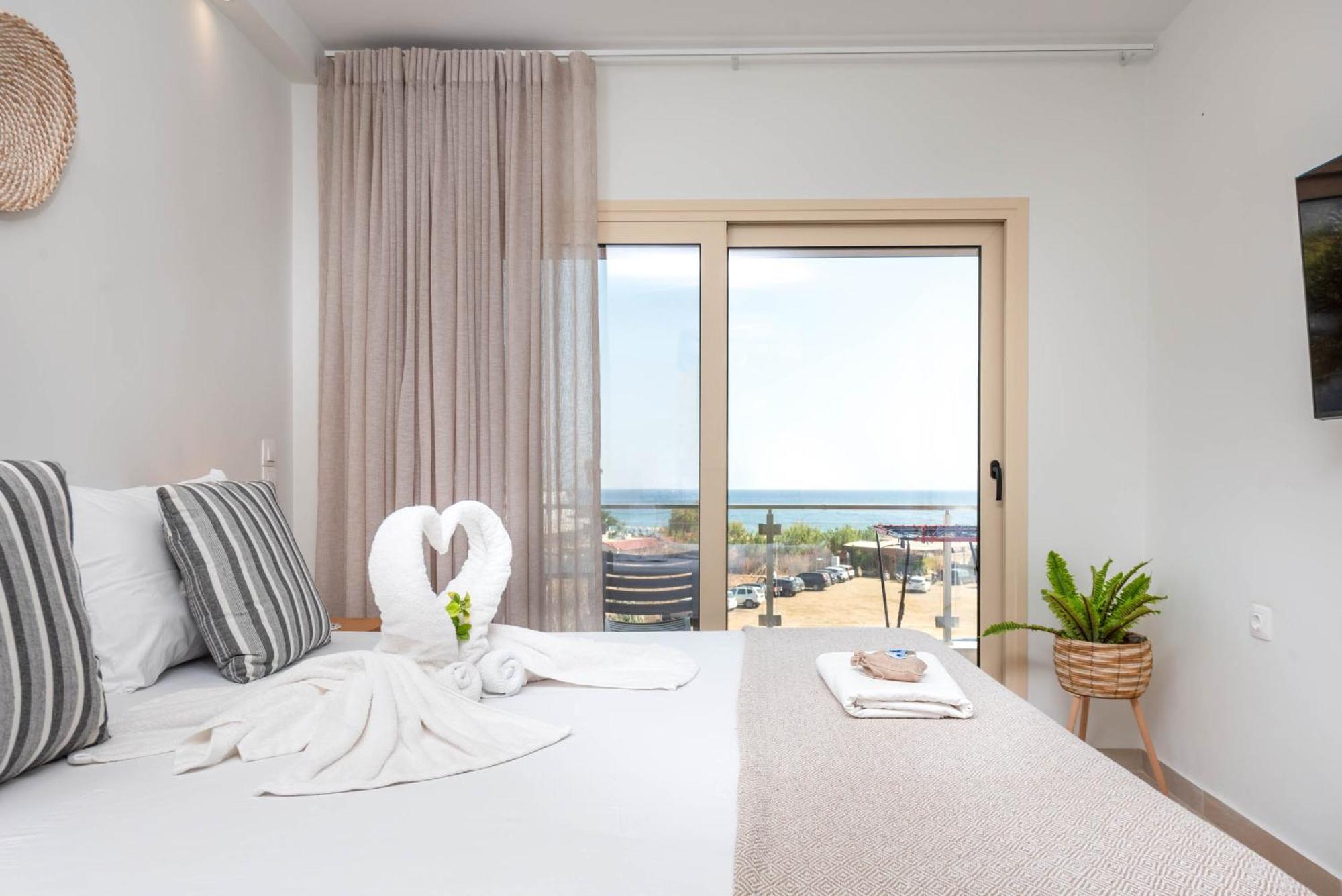 Ocean View Studios And Luxury Rooms Plomari Eksteriør bilde