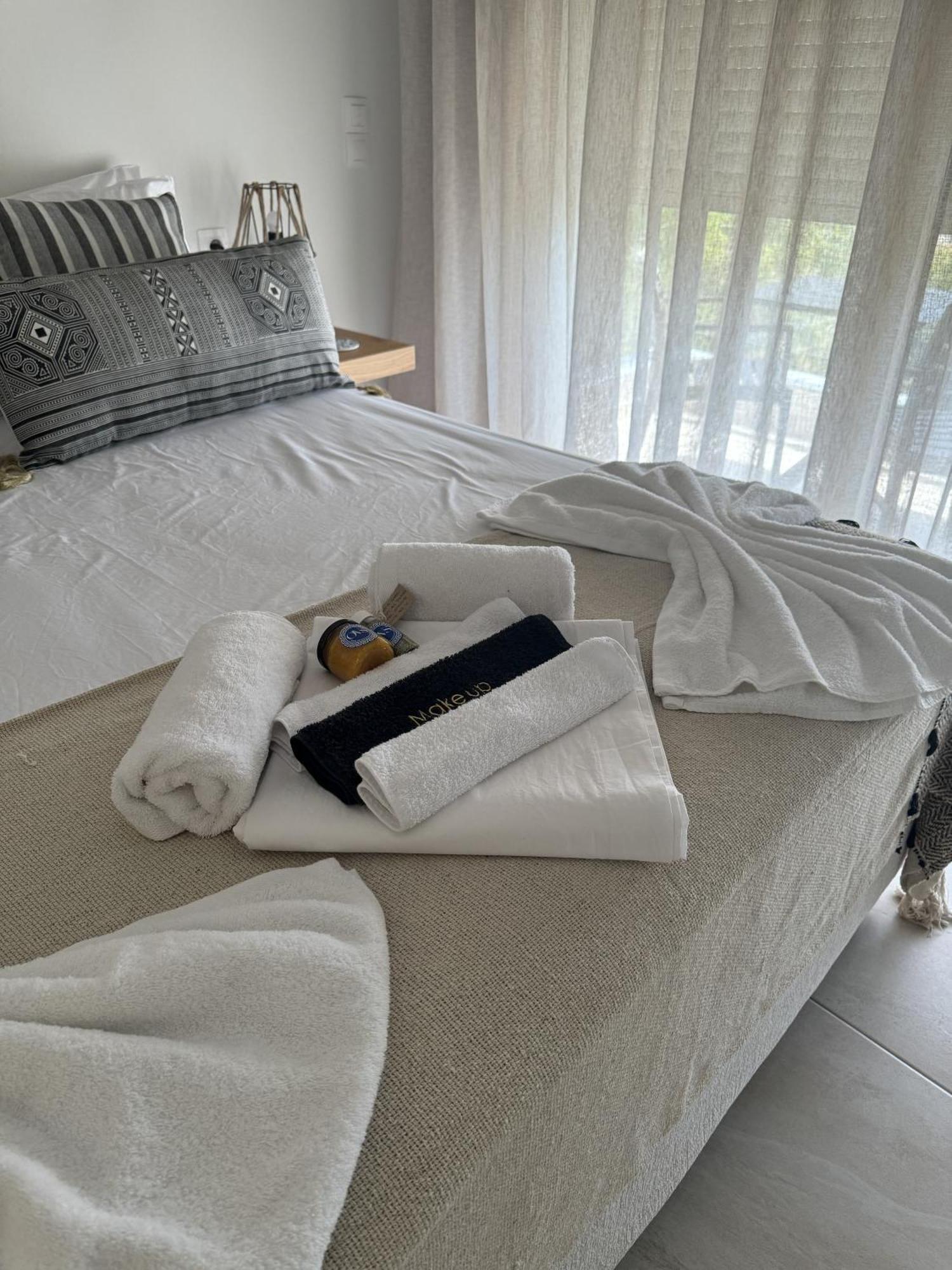 Ocean View Studios And Luxury Rooms Plomari Eksteriør bilde