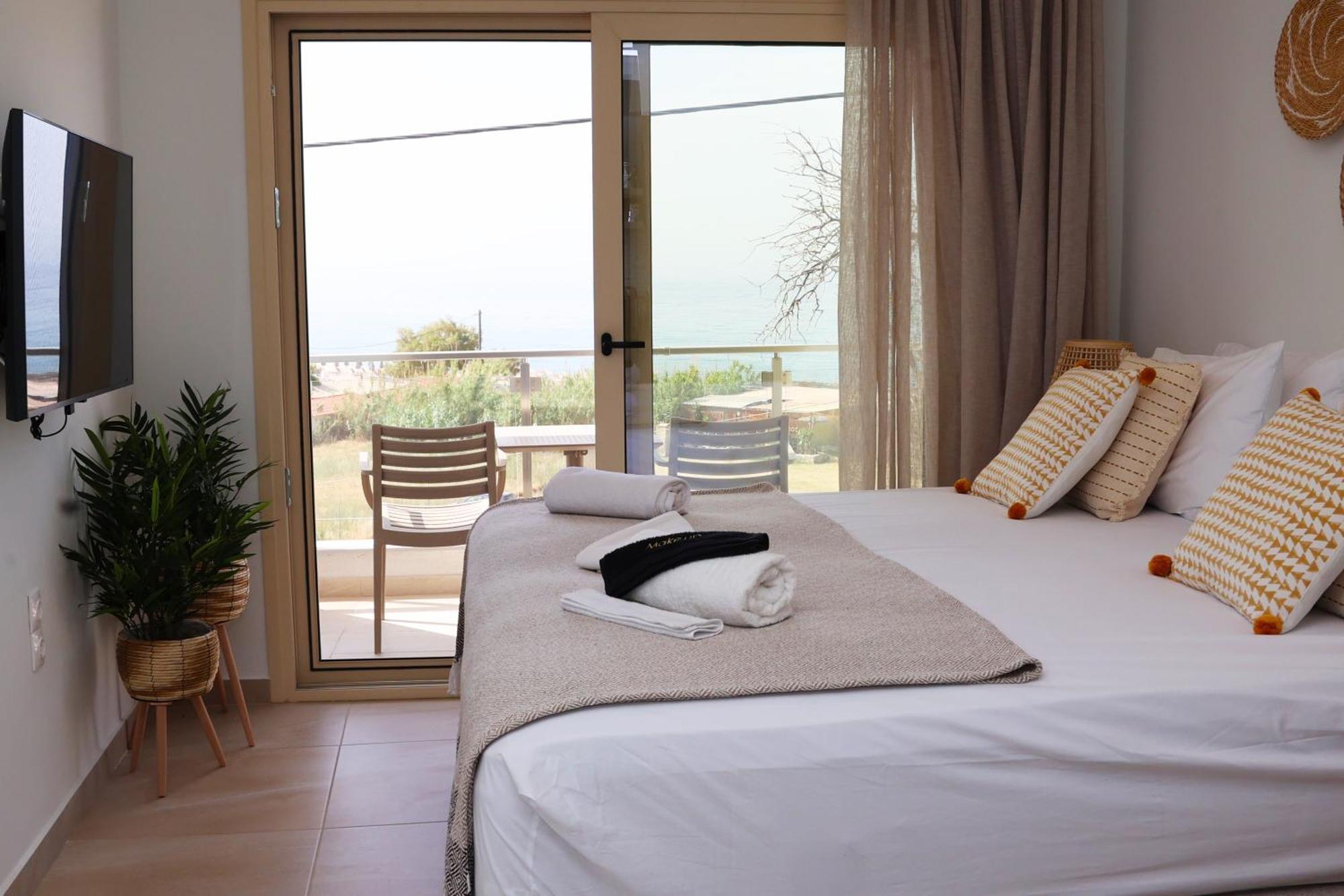 Ocean View Studios And Luxury Rooms Plomari Eksteriør bilde
